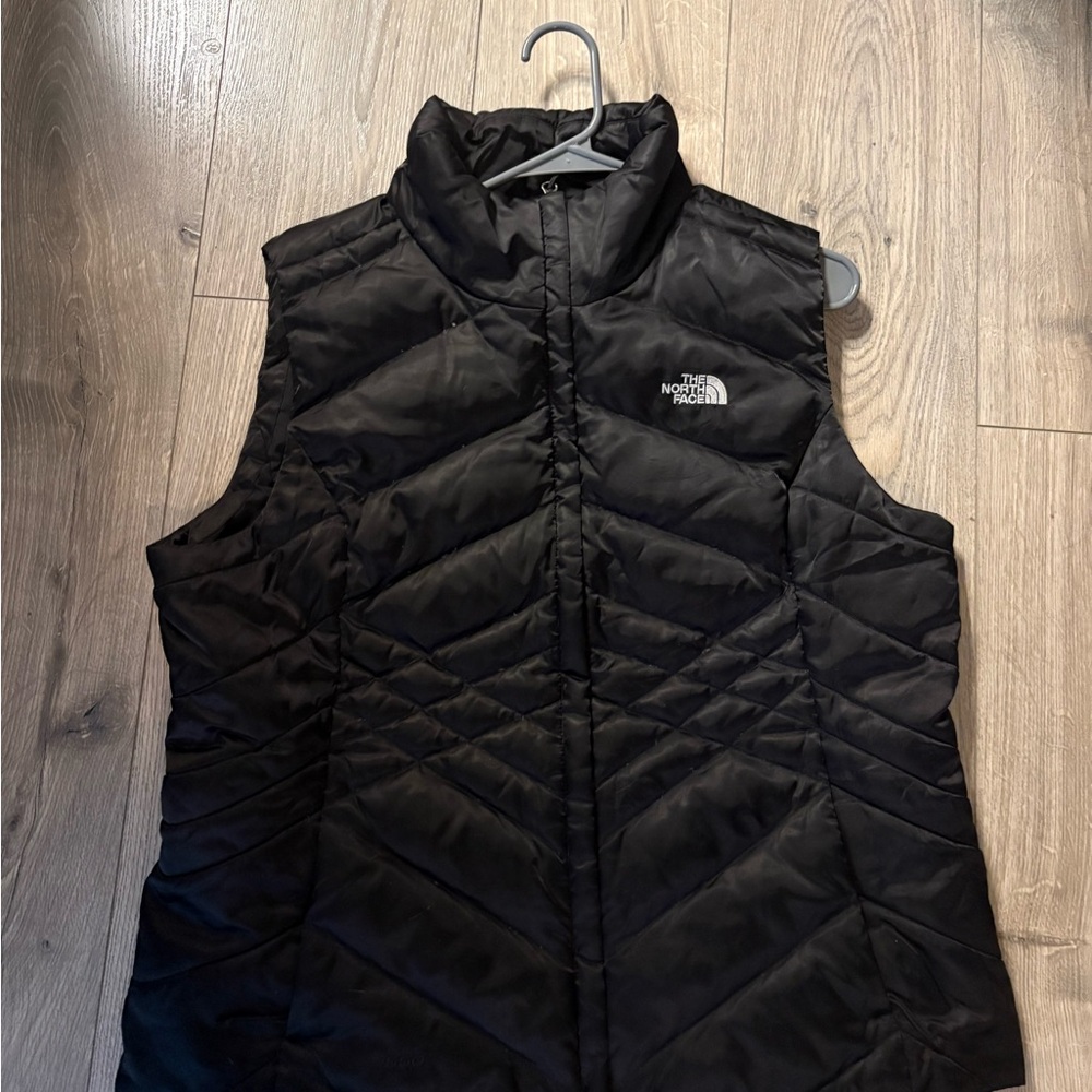 The North Face Women's Quilted Black Vest XL